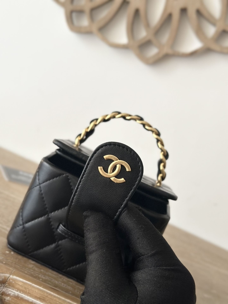 Ch**el cosmetic bags